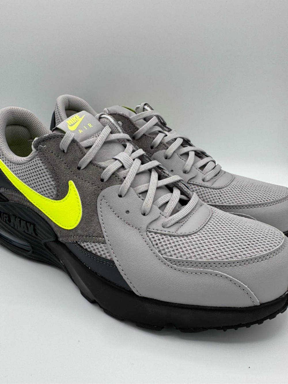 Nike Air Max Excee Running Sneakers Mens Size 10.5 Brand New